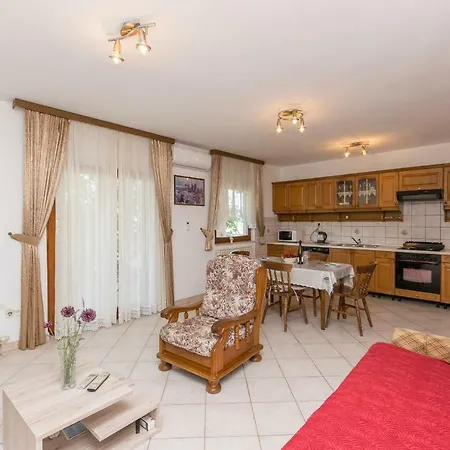 Appartamento Bozo Biograd Na Moru